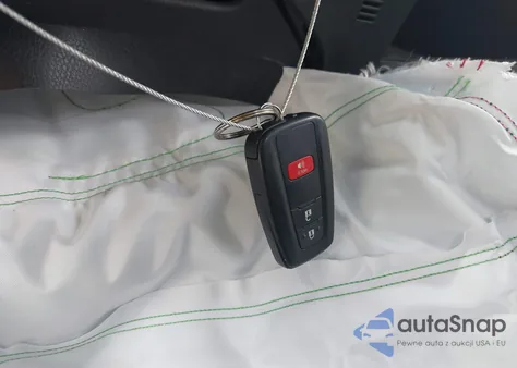 2022 Toyota C-Hr Xle z USA, uszkodzony, nr VIN NMTKHMBX3NR141800